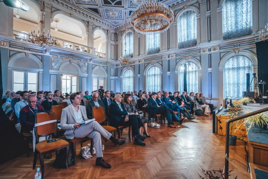 Sudionici Voogle konferencije u Hrvatskom narodnom kazali&scaron;tu u Varaždinu